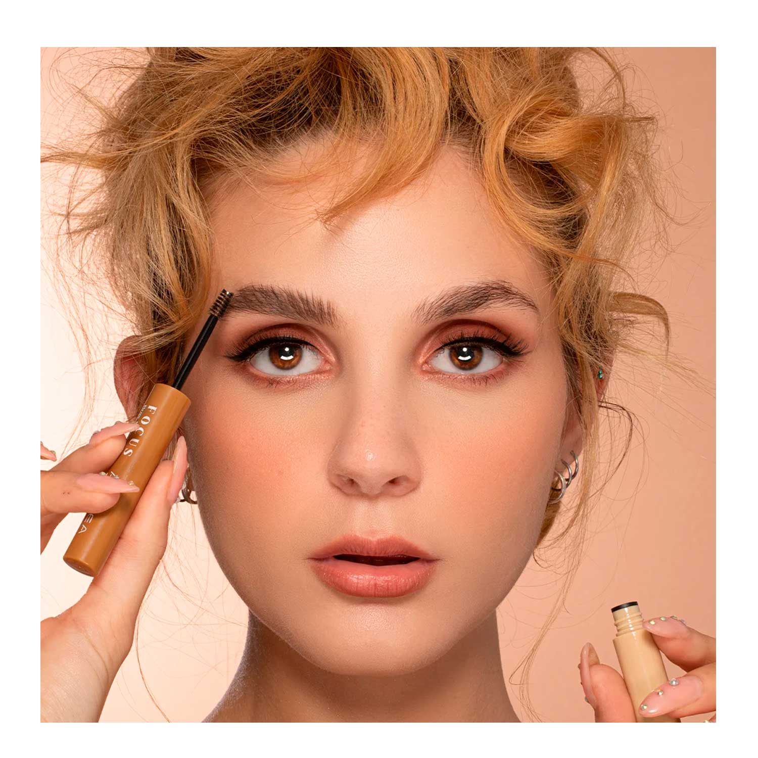Gel de Cejas con Pigmento Focus Atenea Tono Natural Blondie